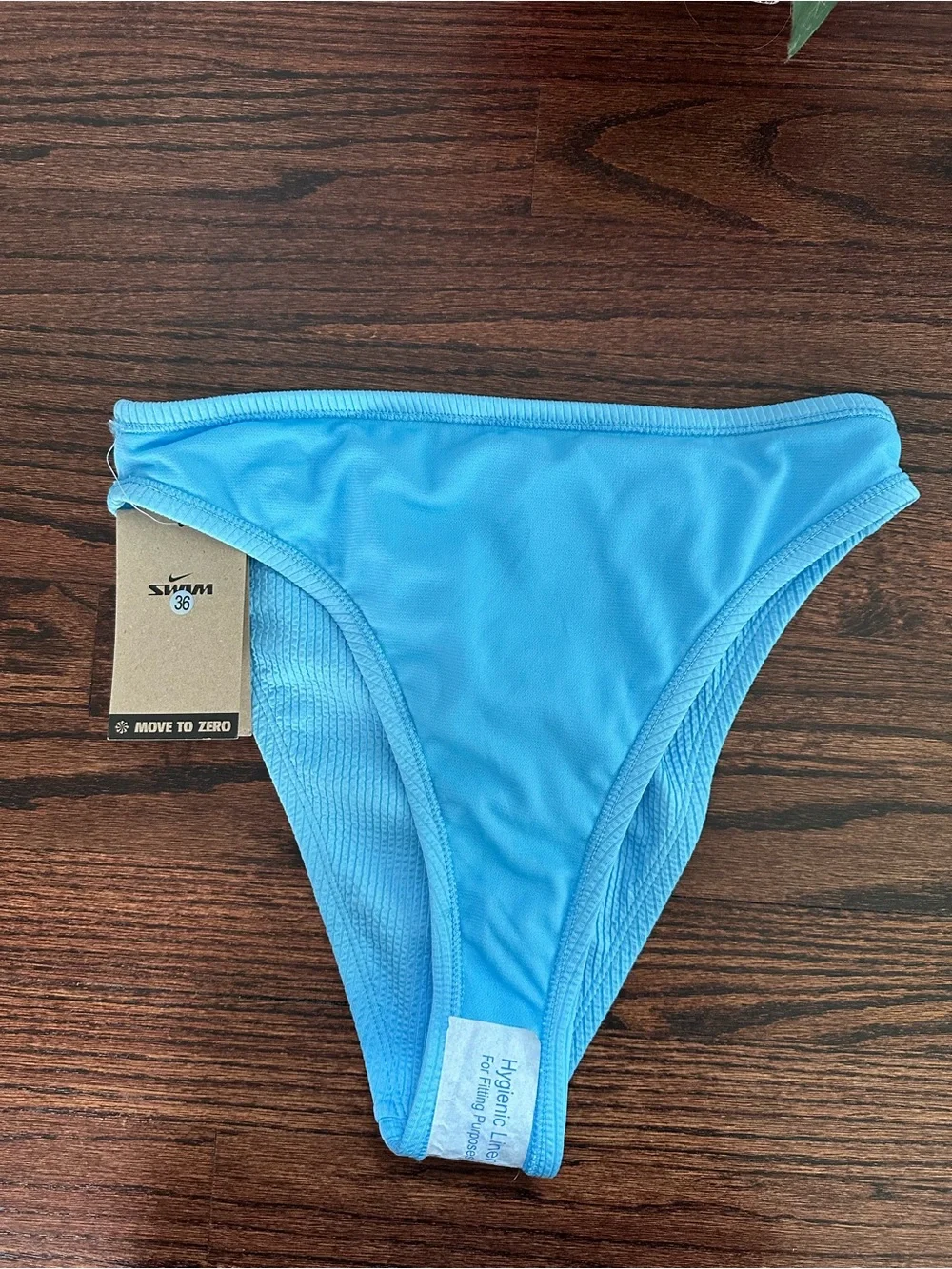 NWT Nike Move to Zero textured swim bottom, size M